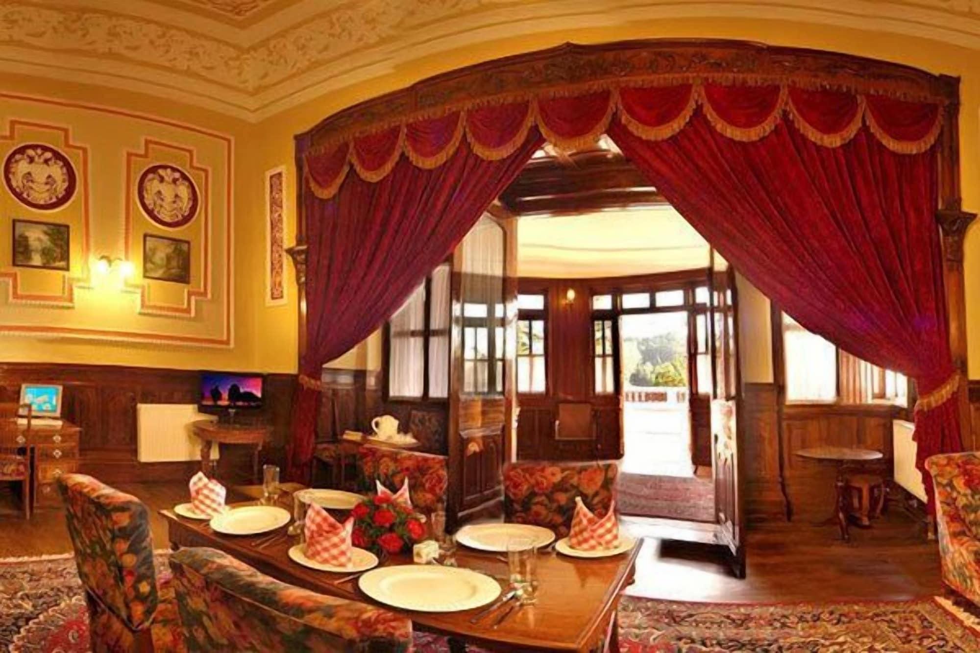Welcomheritage Fernhills Royal Palace Udagamandalam Exterior foto